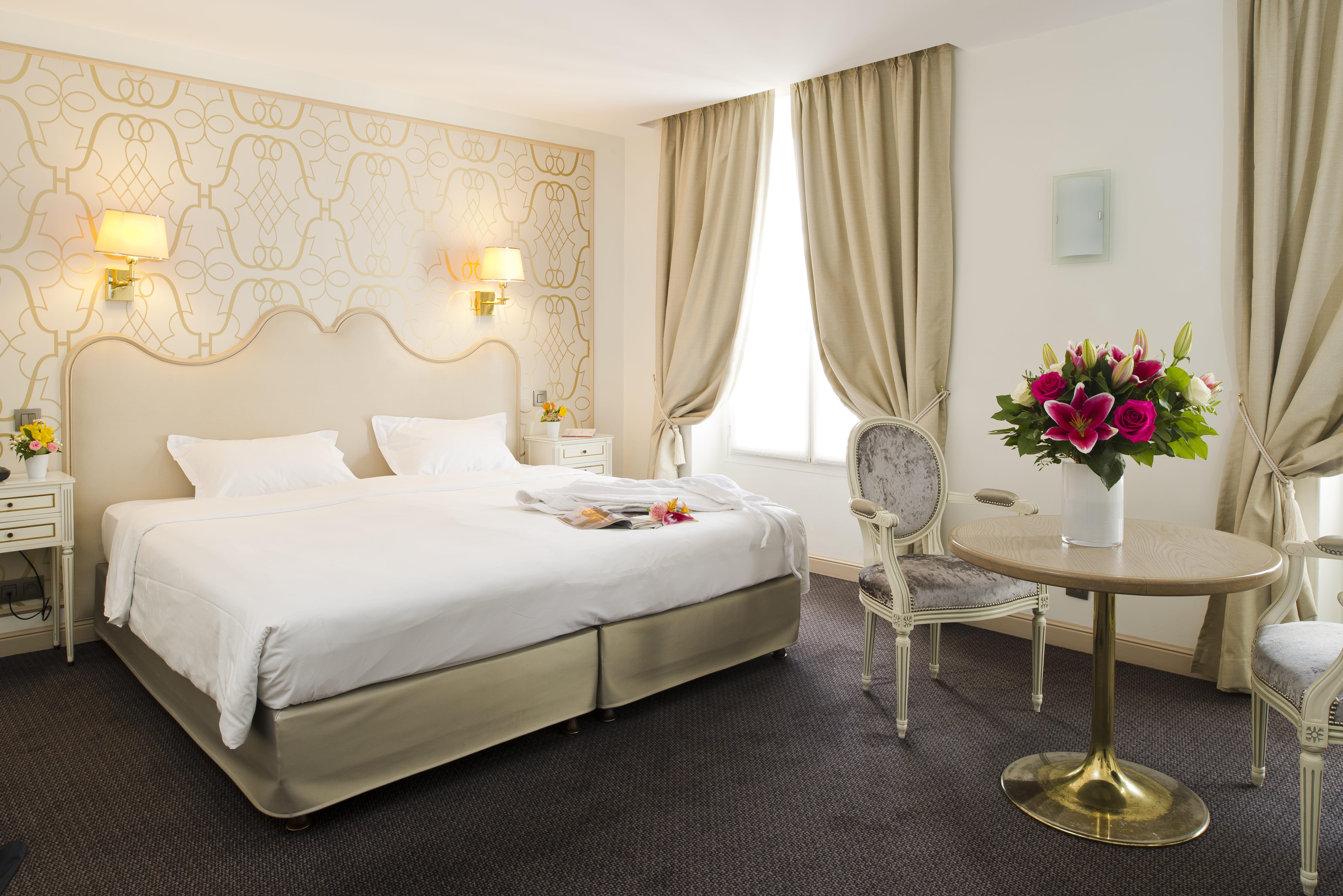 פריז Hotel Saint-Petersbourg Opera & Spa מראה חיצוני תמונה
