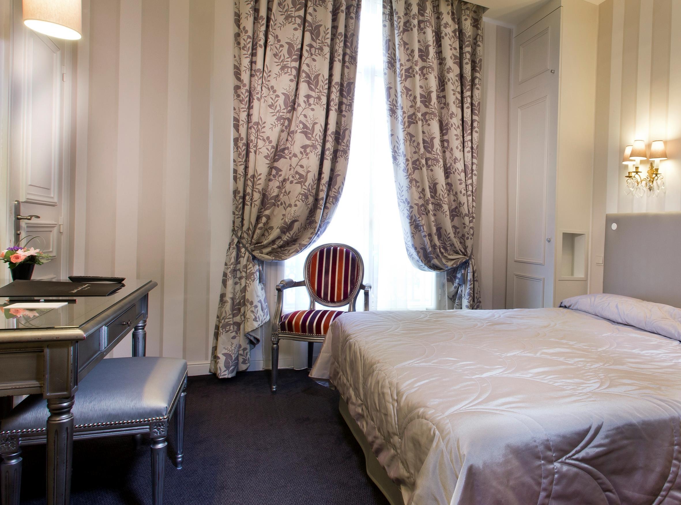 פריז Hotel Saint-Petersbourg Opera & Spa מראה חיצוני תמונה
